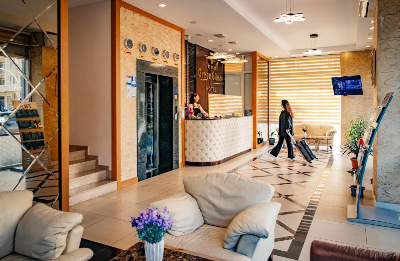 Hotel Green Glass Batumi Esterno foto